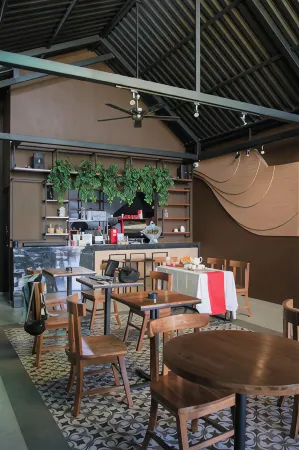 Sowan Boutique Guest House Отели в г. Malang Regency