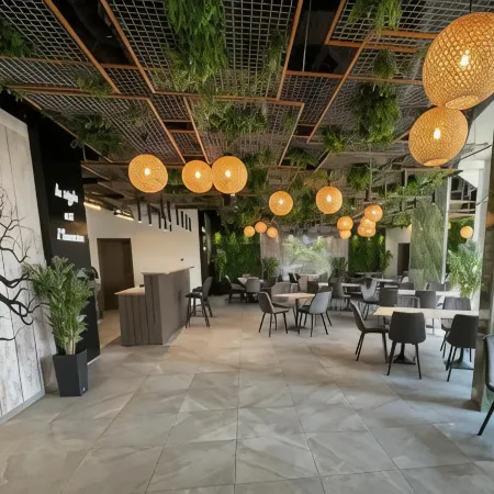 Parizs Garden Apartments