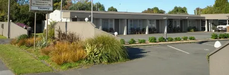 Frimley Lodge Motel Отели в г. Хейстингс