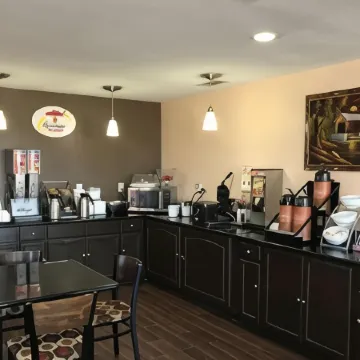 Super 8 by Wyndham Terrell