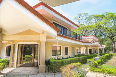 Nacazcol - Playas del Coco Отели в г. Сардиналь