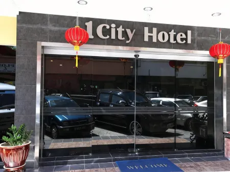 1 City Hotel