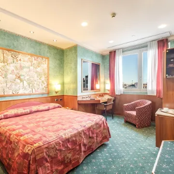 Brunelleschi Hotel Отели рядом с достопримечательностью «Ла Скала»