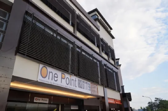 One Point Hotel