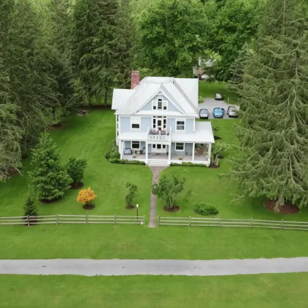 Laurel River Club Bed & Breakfast or Lrcbnb Отели в г. Такер