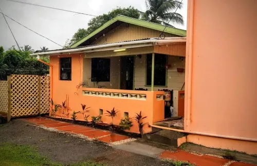 Safe, cozy Creole Cottage.  Off the beaten path, and close to everything.