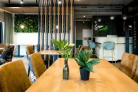 Aparthotel Green Concrete - Free Beach Bus