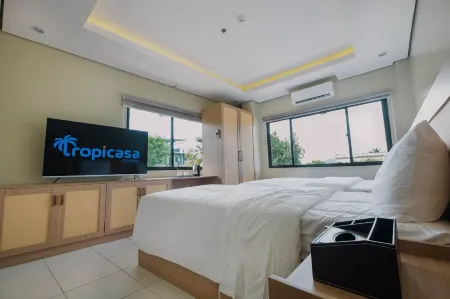 Tropicasa Coron Resort and Hotel Отели рядом с достопримечательностью «Гора Тапяс»
