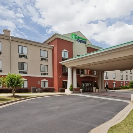 Comfort Inn & Suites Buford Near Mall of Georgia