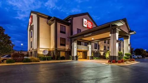 Best Western Plus Midwest City Inn  Suites - parking