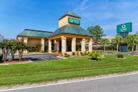 Quality Inn & Suites Civic Center - 2-Star