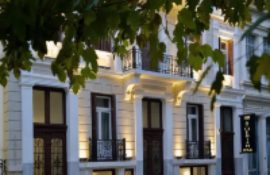 1900 Athenian House Hotels in Victoria