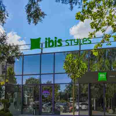 Ibis Styles Venus Hotel Exterior