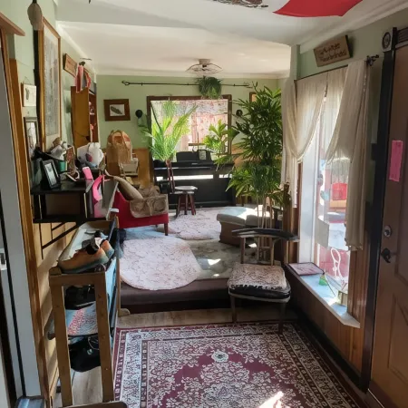 Billie's Backpackers Hostel