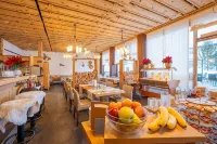 Hotel Chesa Surlej - Frühstück