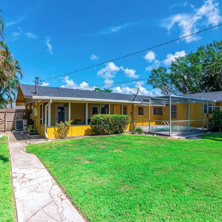 Contemporary Naples Park Duplex - Walk or Bike to Beach
