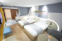 Home Inn & Suites (Qingdao Licun Metro Station Pedestrian Street Branch) โรงแรมในพื้นที่การค้าหลีคัง