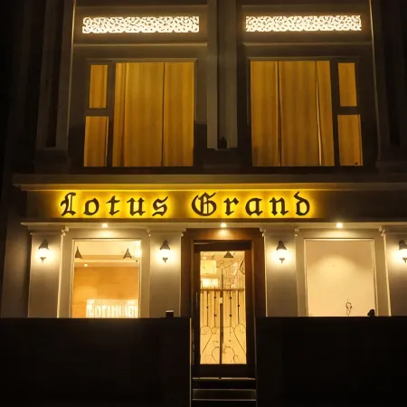 Lotus Grand Akm