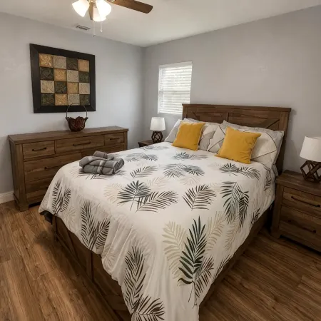 Villa Paraiso Lutz 4B/2B