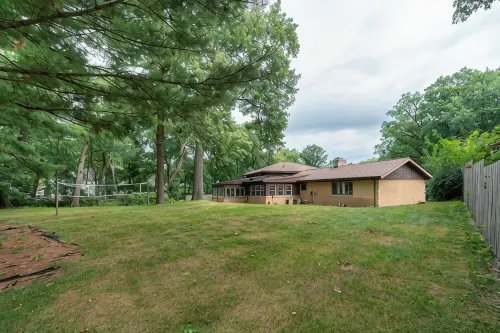 Steps from NOTRE DAME! Huge House! Arcade Game room, volleyball court & more! - 4 stjerner