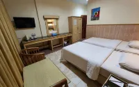 Hotel Duta - Kitchens