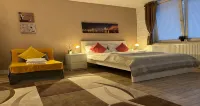 Quiet & cozy studios in a prime location. Direct proximity to the old town & DOM!