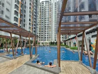 K Avenue Designer Studios by MLH Luxury Suites - Pools