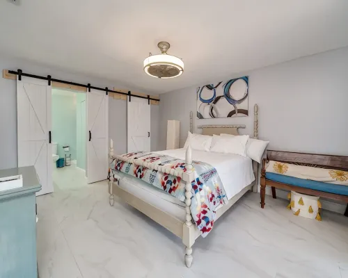 MODERN HOME WITH HEATED POOL! CLOSE TO SAWGRASS MILLS MALL! FLEXIBLE CHECK IN Hotels in Sunrise