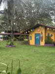 BEACH FRONT HOUSE SURROUNDeD BY 2 PRIVATE BEACHES のホテル