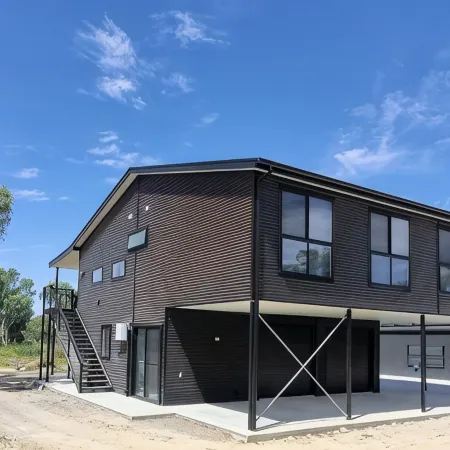 Large home on the water with boat ramp and jetty Отели в г. Маннум