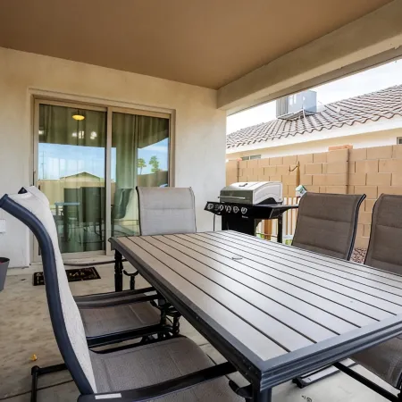 Hideaway in the Heart of the City/ 2-K bed, centrally located home