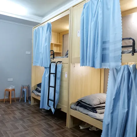 leleYouth hostel