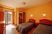 Apartamentos Palm Court