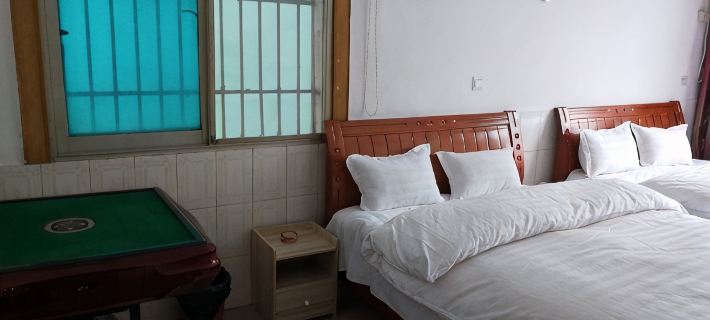 Yiyang Family Hotel Hotel a Contea di Nan