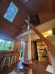 溫馨小木屋，享河景，可住3人，配有熱水浴缸、木柴爐和火坑！ - 小木屋
