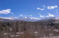 2-bedroom 2 bath condo in Winter Park, magnificent views, hot tub, close to town