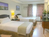 Fersal Hotel Neptune Makati Отели рядом с достопримечательностью «Макати»