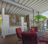 Charming 3-bedroom house with breathtaking views of the Lake of the Ozarks - 3-Star