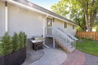 Heritage Heights - Luxe Historic Home Near Downtown & Pioneer Park - EV Charger