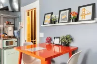 Central Guest Favorite: Walk to Everything: Steps from Valencia & Hayes Valley - Holiday Apartments