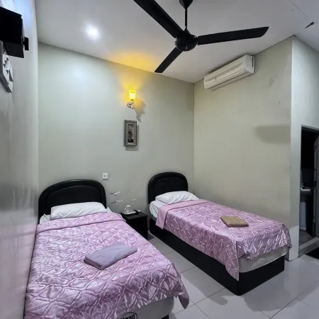 UMMUL MOTEL