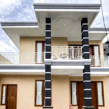The Lavana Villa Aizel Family