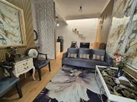Villa Selabintana "Shyra House" - Parkplatz