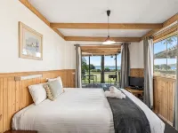 Batemans Bay Marina Resort - parking