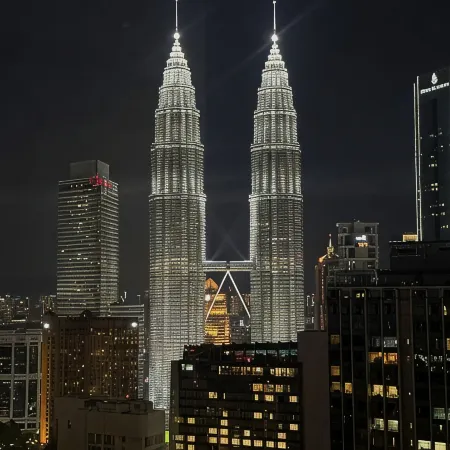 Wyndham Suites KLCC Отели рядом с достопримечательностью «Торговый центр Suria KLCC»