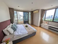 16F Great View 120sqm 2BR 2BA 3 min to Nana BTS 1603