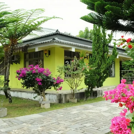 Bitong Shu Homestay Отели рядом с достопримечательностью «Зеленый туннель в Вулинь»