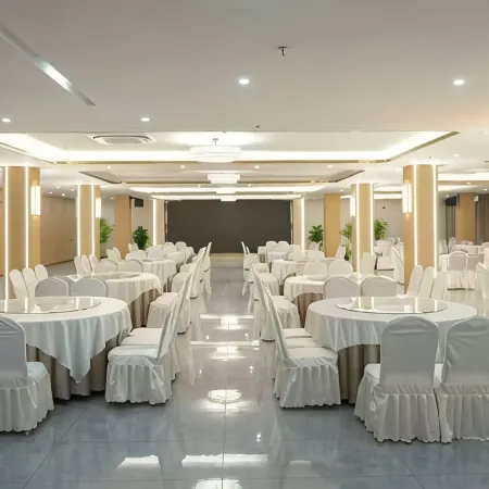 Jin'an Hotel (International Trade City)