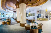 The Stanley Hotel & Suites - bar