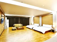 Cosmos Hotel 東海市のホテル